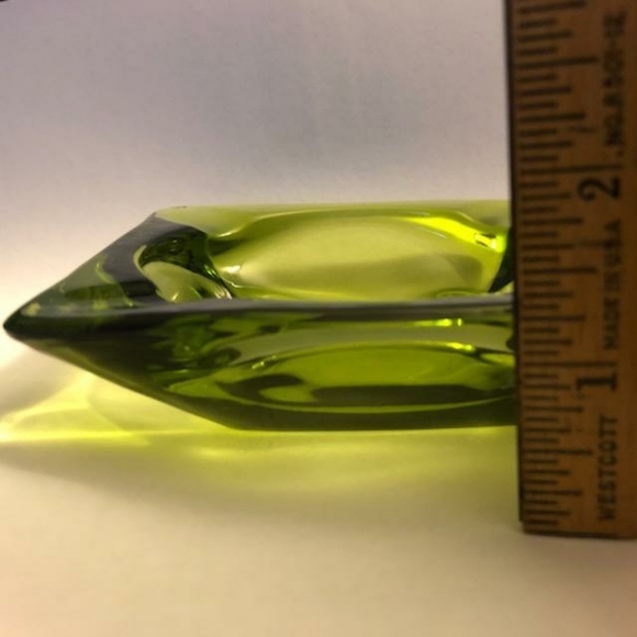 Vintage Anchor Hocking 1970s Avocado Green Square Glass Ashtray Mid Century - Picture 11 of 12